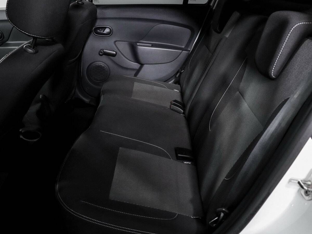 Renault Logan Stepway II Рестайлинг, 2022 Фото №8