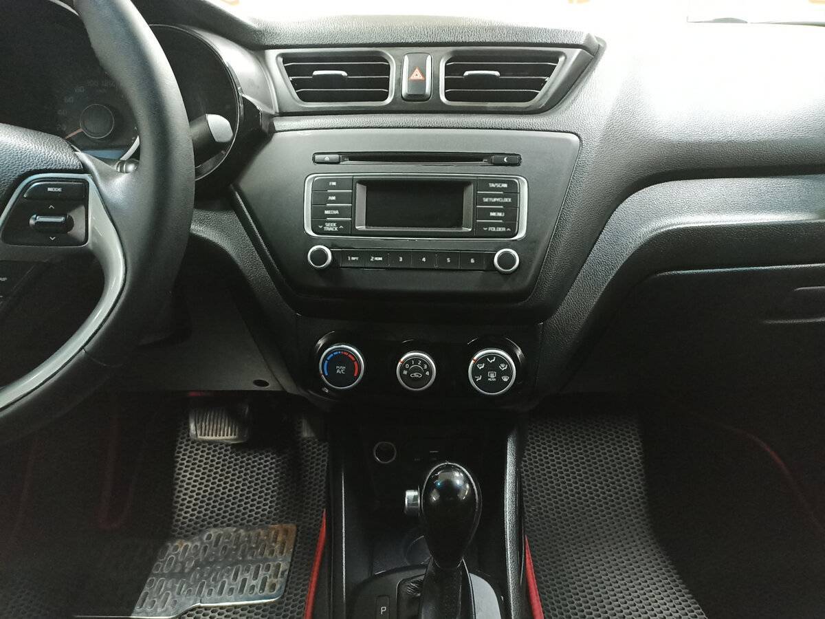 Kia Rio, 2016 Фото №15