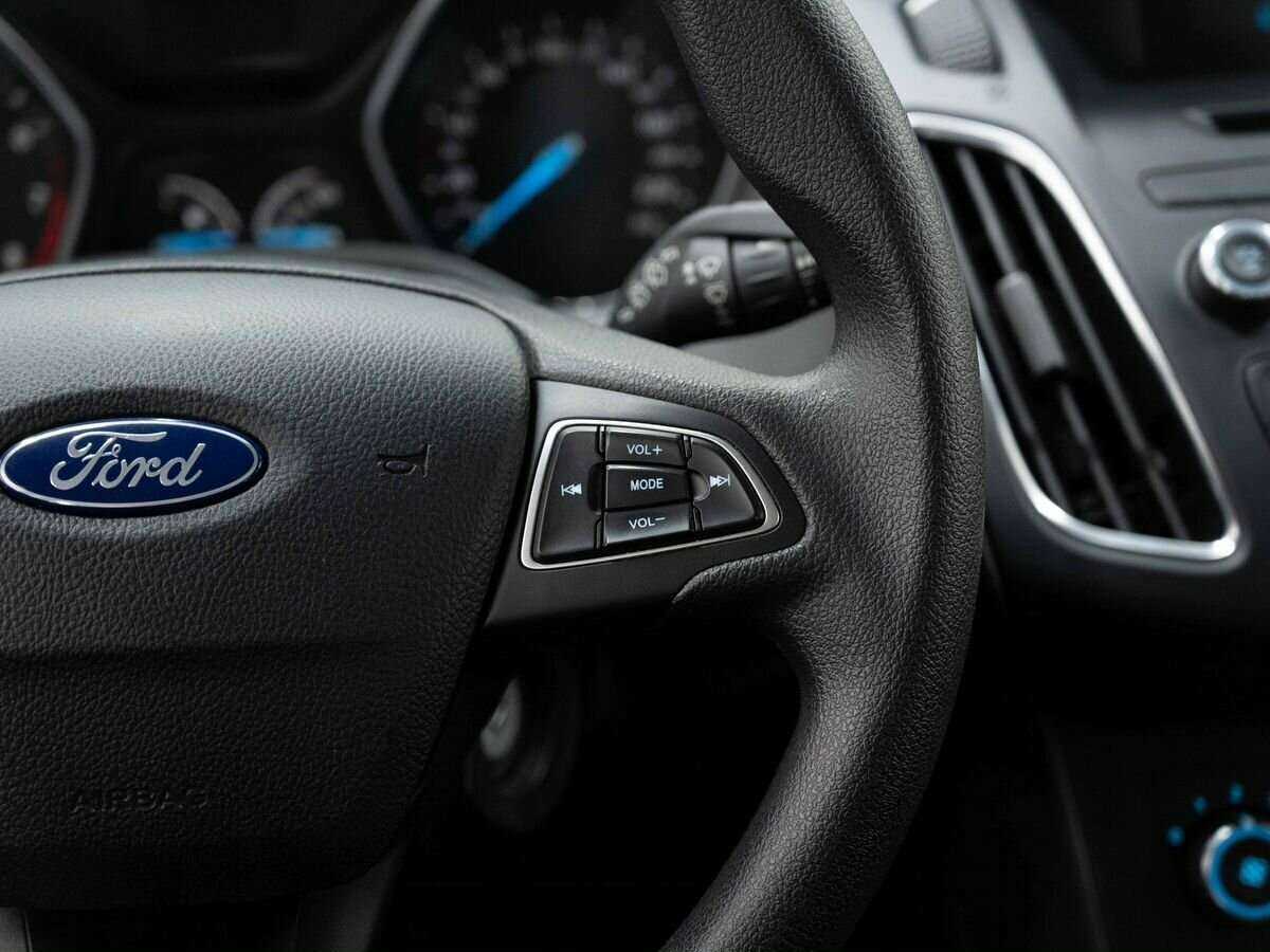 Ford Focus, 2019 Фото №16
