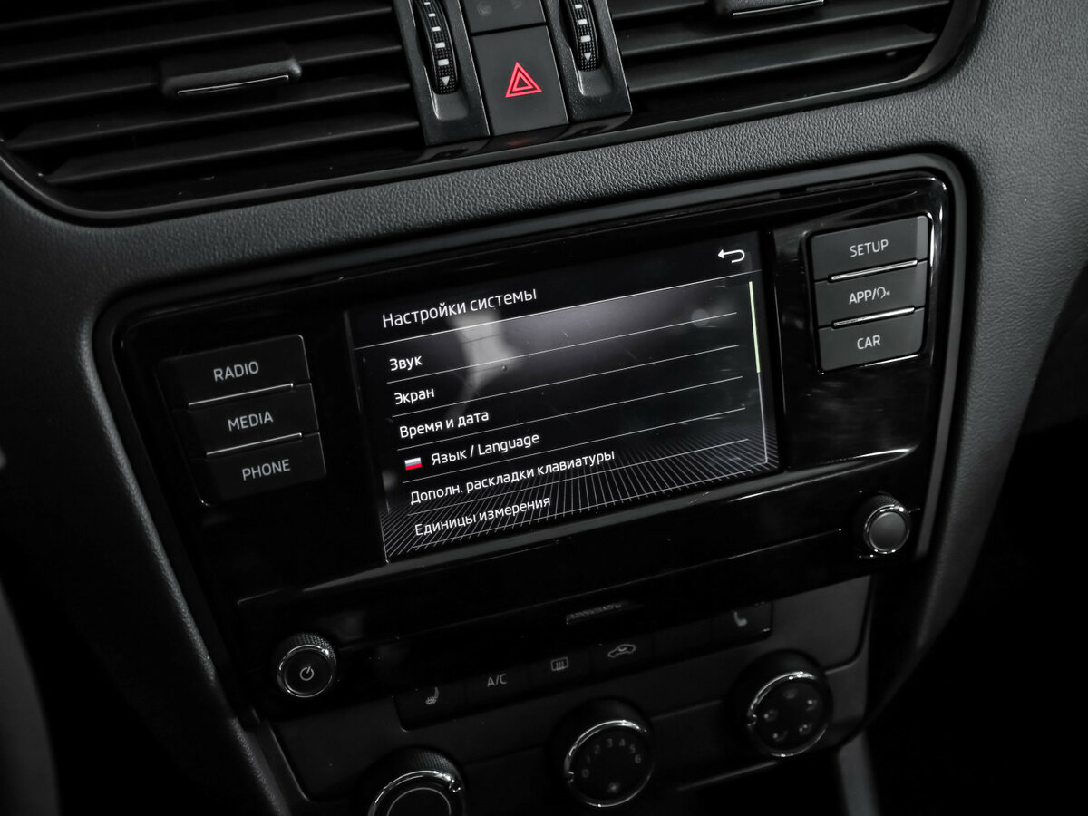 Skoda Octavia III (A7) Рестайлинг, 2018 Фото №10