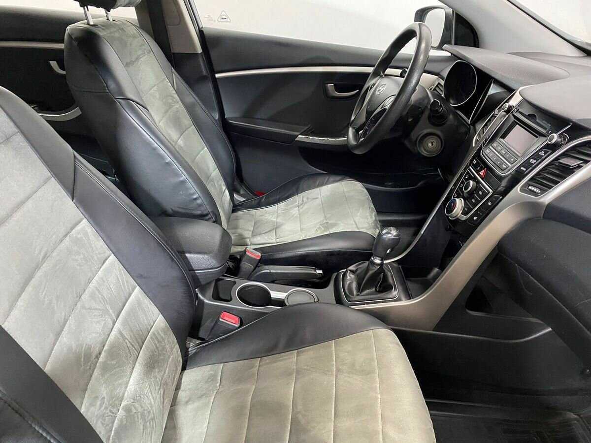 Hyundai i30, 2013 Фото №9