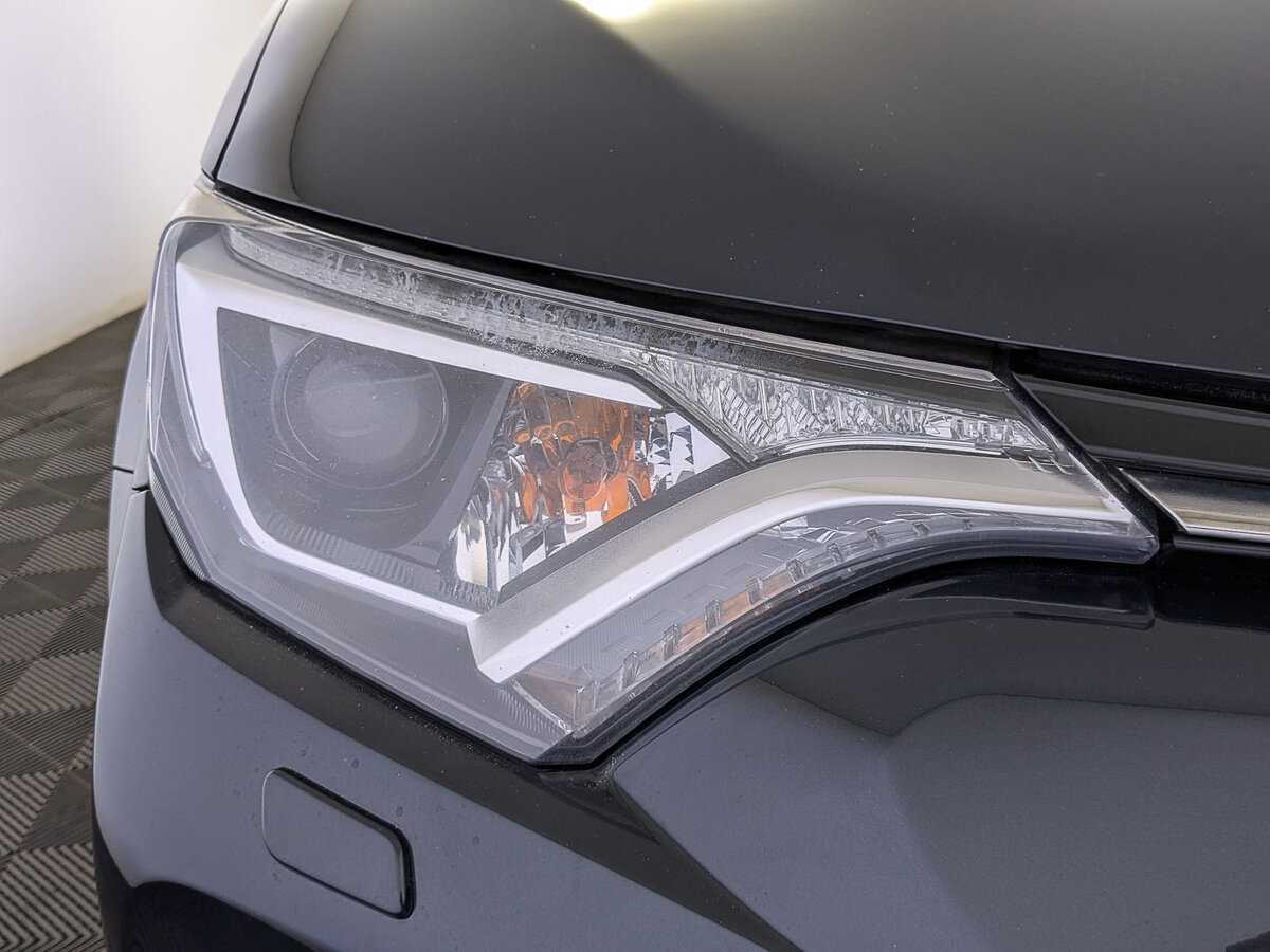 Toyota RAV4, 2017 Фото №10