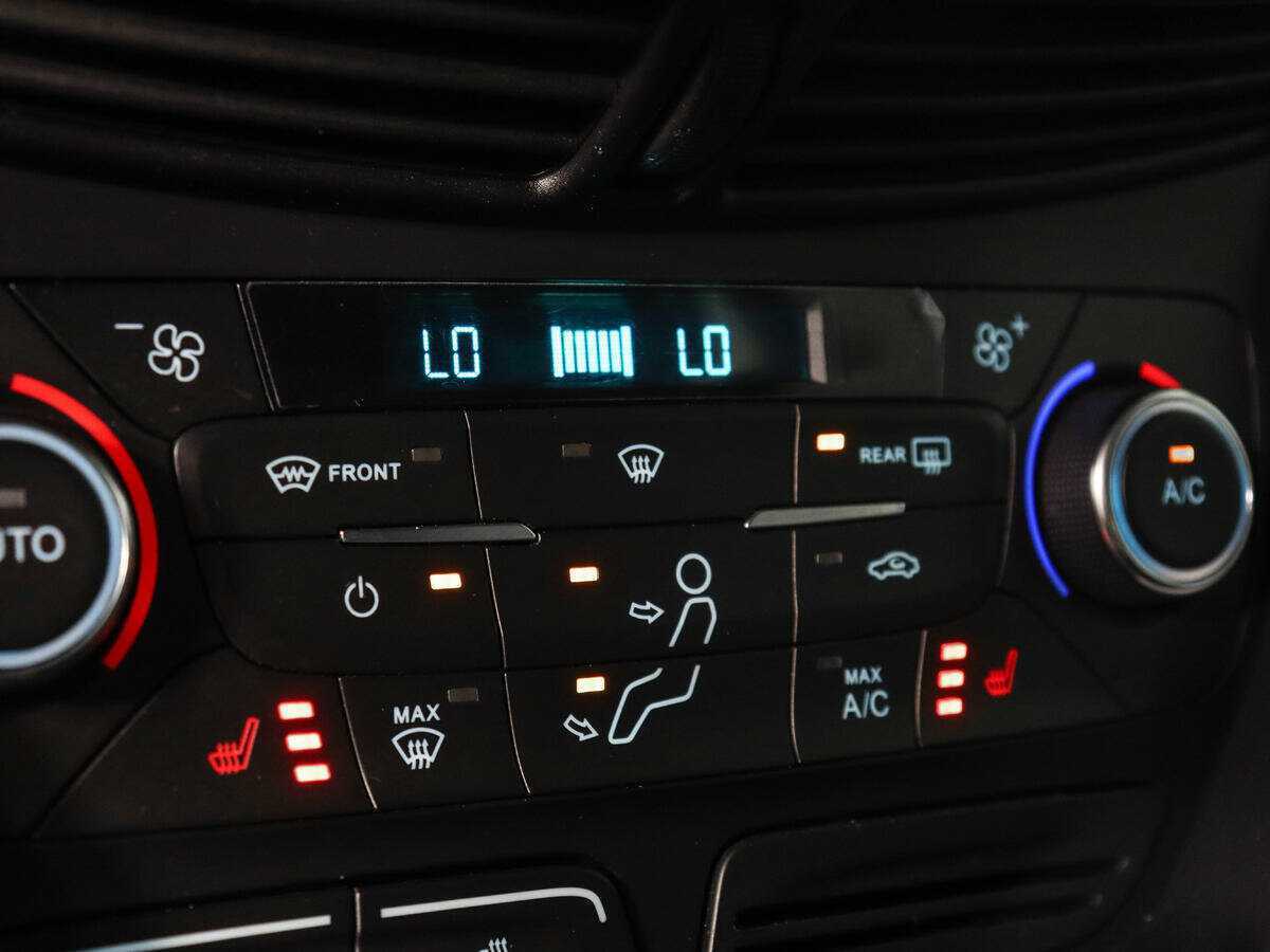 Ford Kuga, 2017 Фото №13