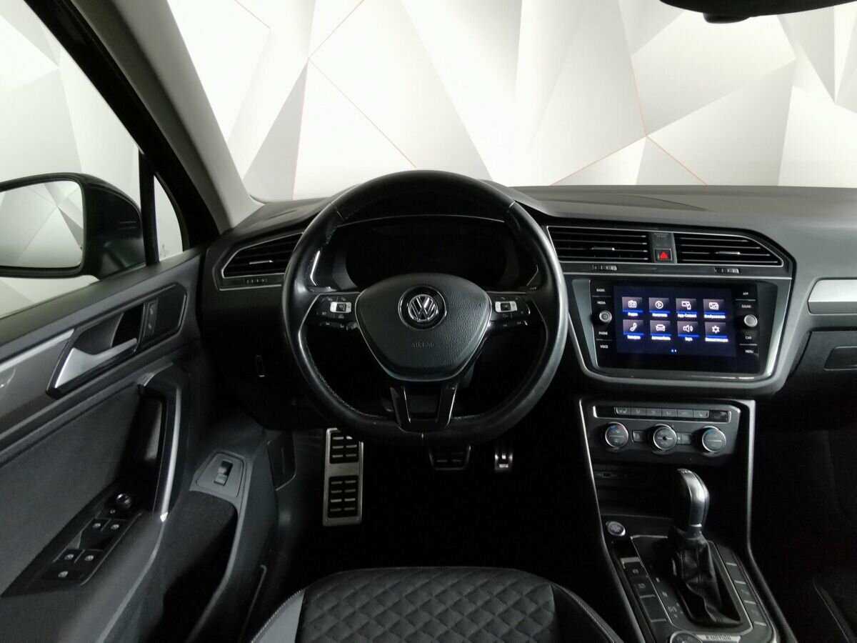 Volkswagen Tiguan, 2018 Фото №15