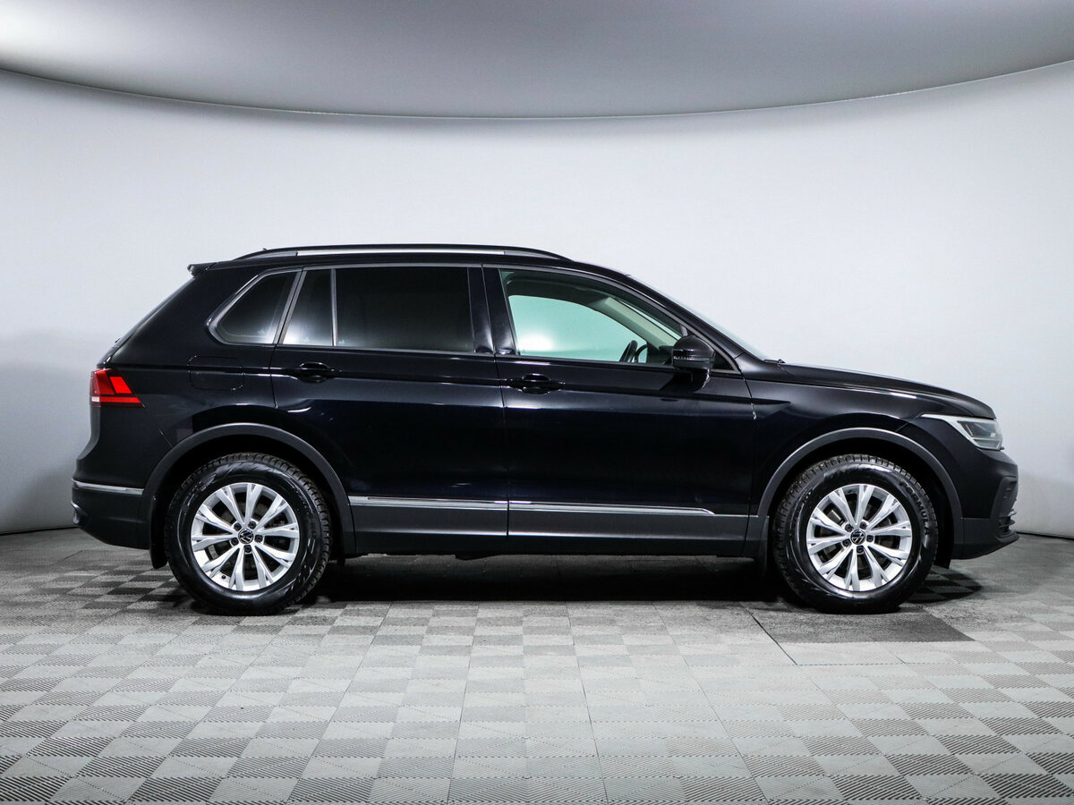 Volkswagen Tiguan II Рестайлинг, 2020 Фото №4