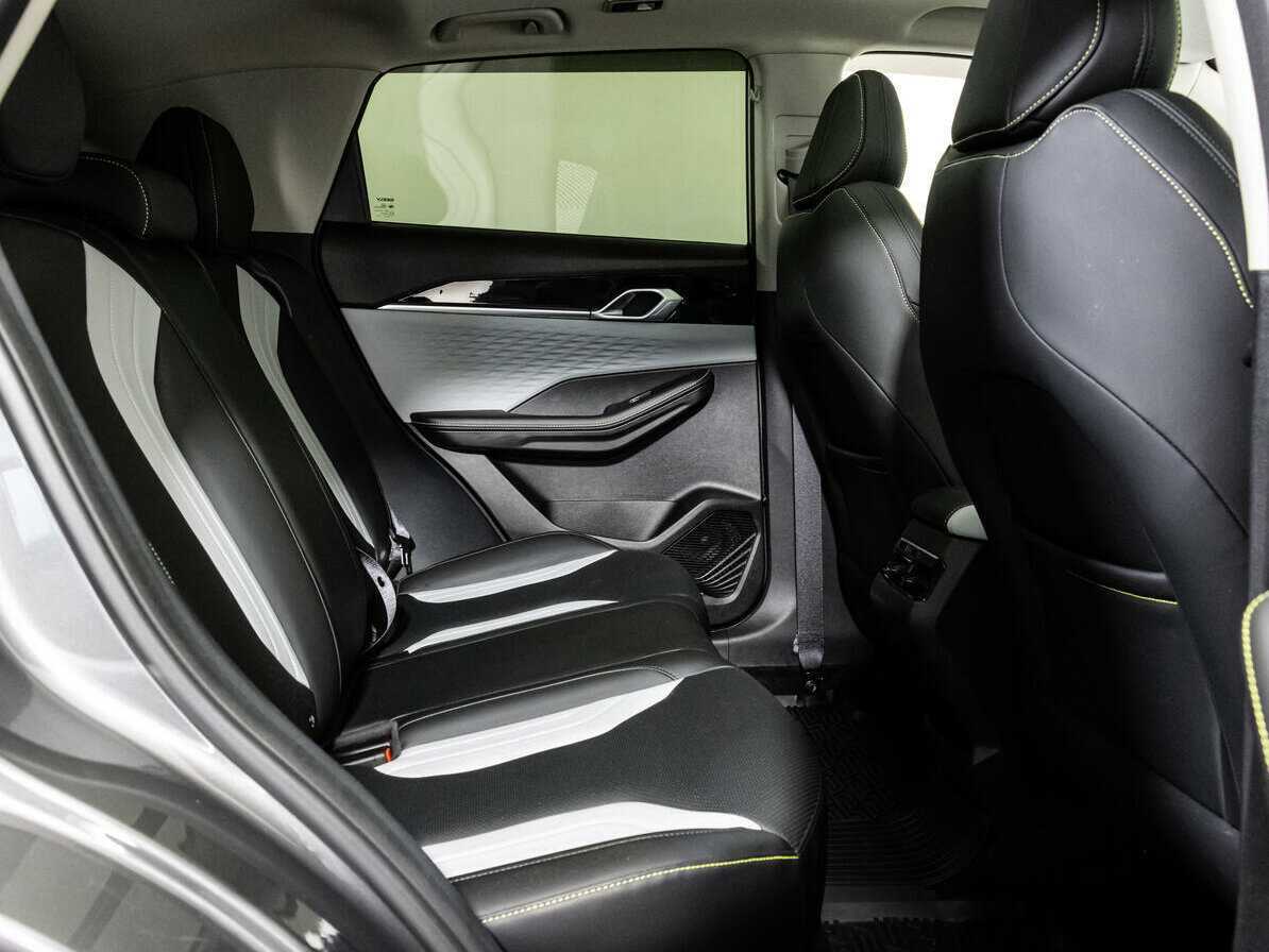 Geely Coolray (Binyue Cool), 2023 Фото №16