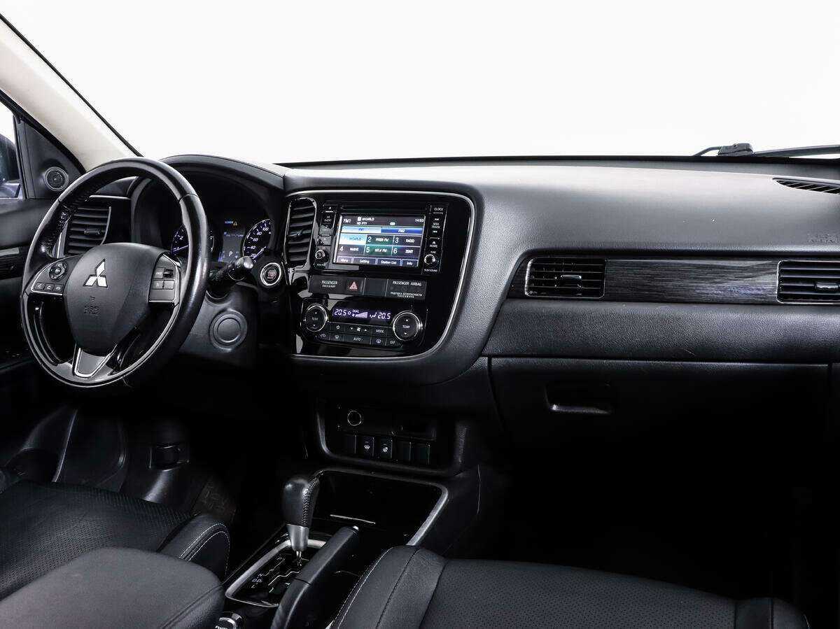 Mitsubishi Outlander, 2017 Фото №7