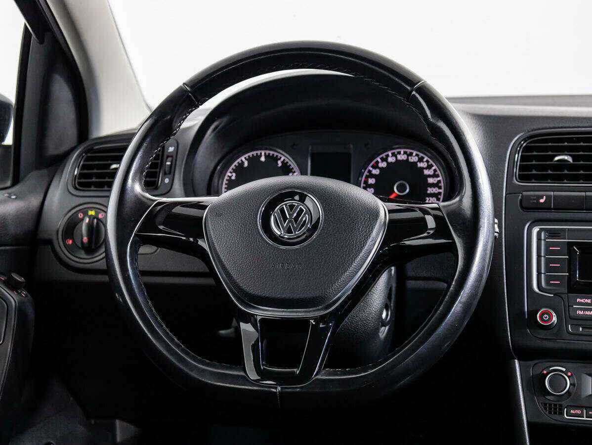Volkswagen Polo, 2017 Фото №9