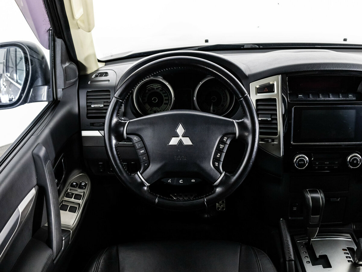 Mitsubishi Pajero IV Рестайлинг 2, 2017 Фото №12