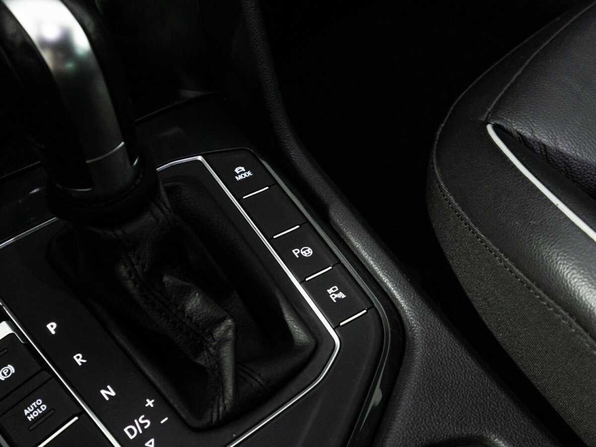 Volkswagen Tiguan, 2019 Фото №20
