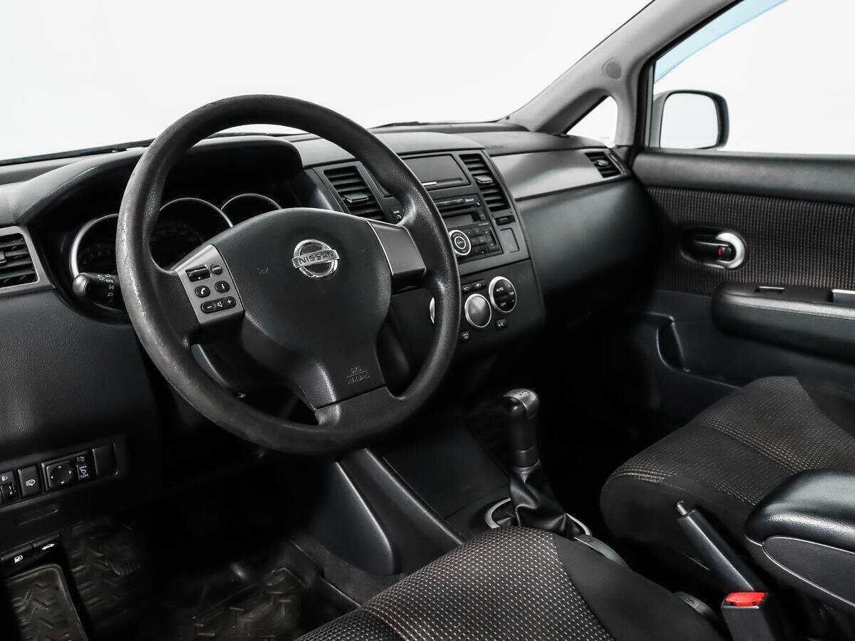 Nissan Tiida, 2012 Фото №9