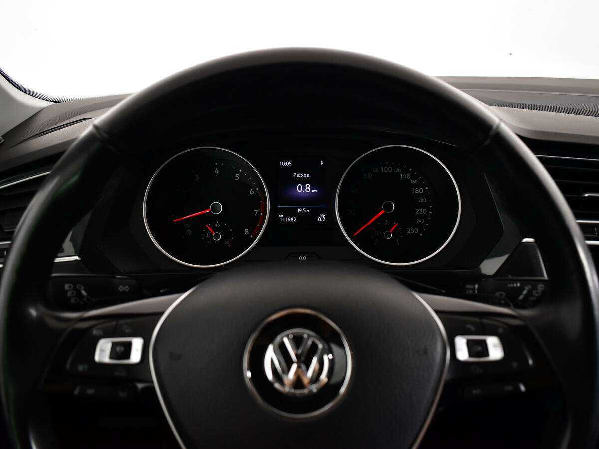 Volkswagen Tiguan L, 2018 Фото №10