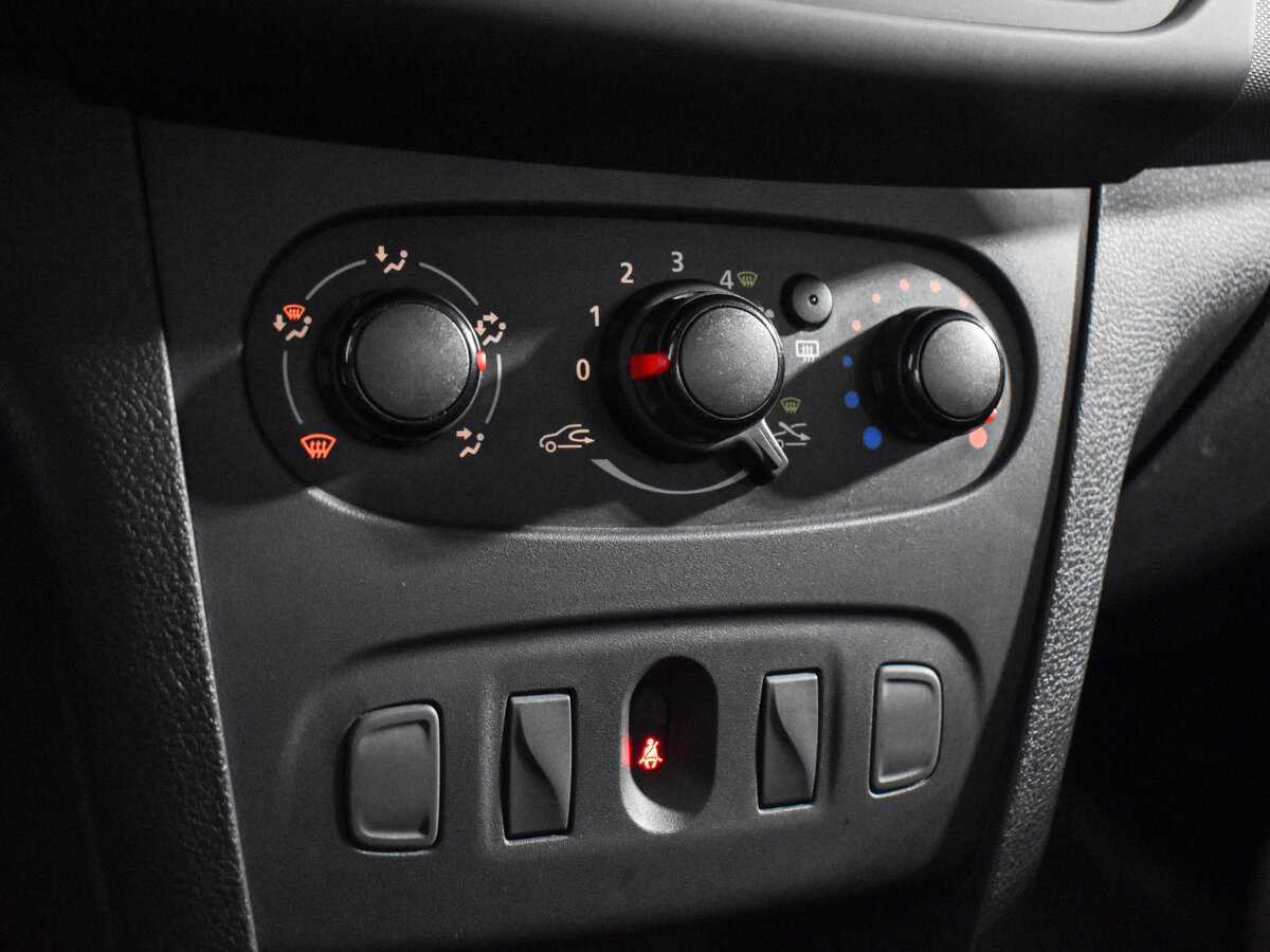 Renault Logan, 2020 Фото №15