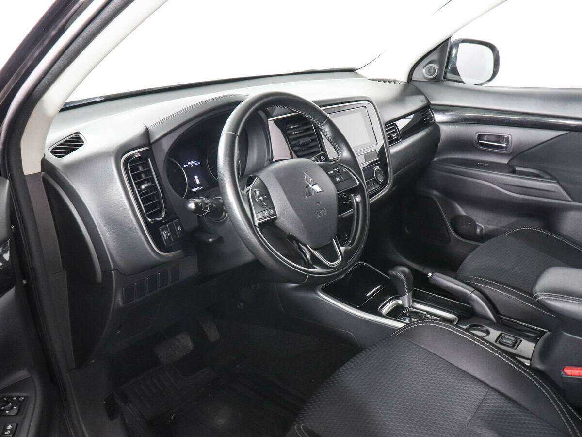 Mitsubishi Outlander, 2018 Фото №9