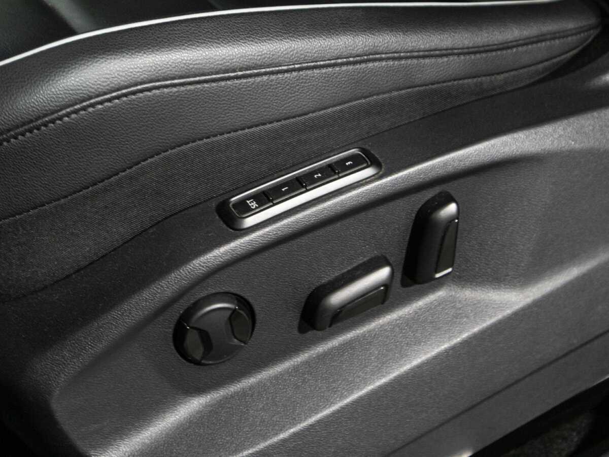 Volkswagen Tiguan, 2019 Фото №16