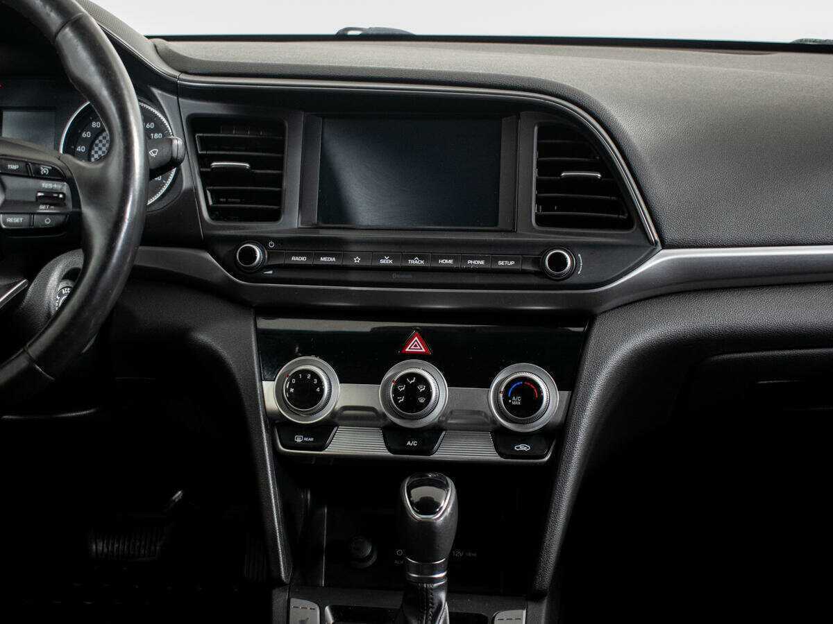 Hyundai Elantra, 2019 Фото №11