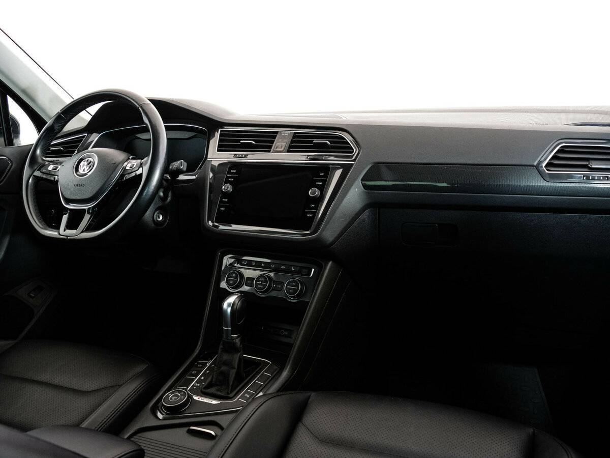 Volkswagen Tiguan, 2018 Фото №7