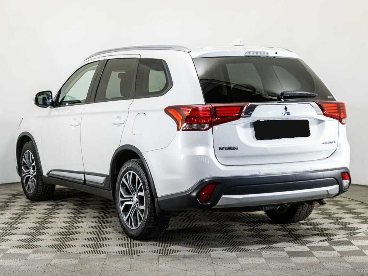 Mitsubishi Outlander, 2018 Фото №6