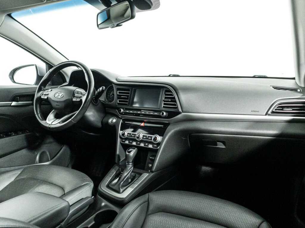 Hyundai Elantra, 2019 Фото №9