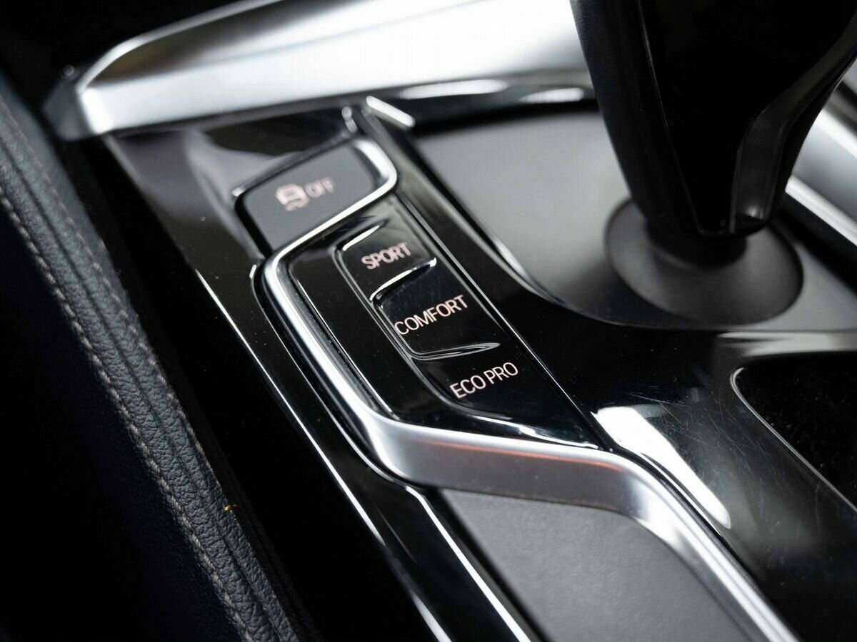 BMW 5 серии 520d xDrive, 2017 Фото №27