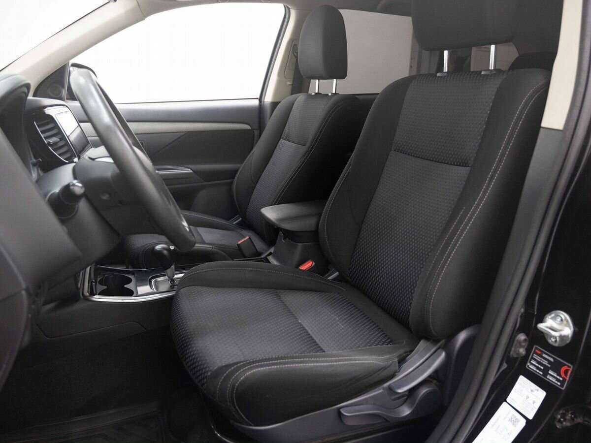 Mitsubishi Outlander, 2018 - 151 000 км. | Фото №8