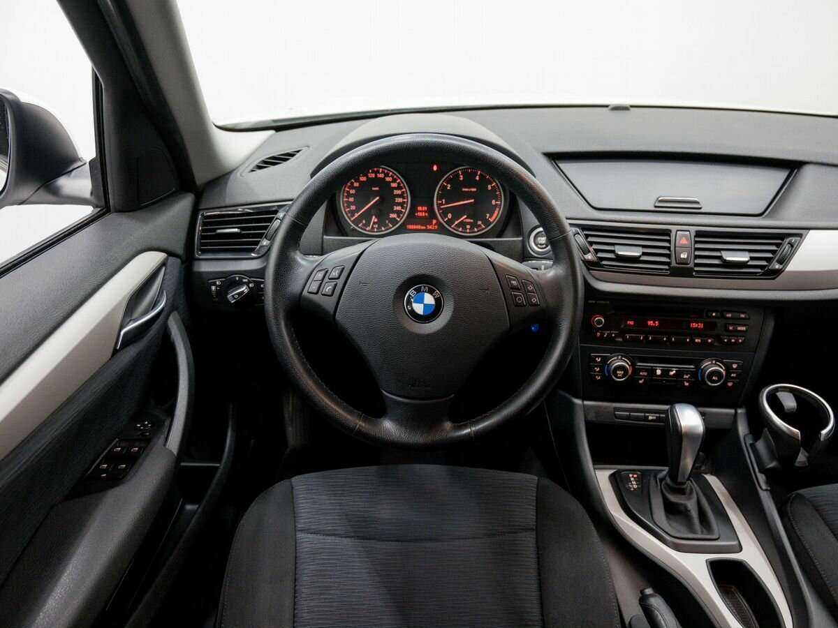 BMW X1 18i, 2013 Фото №12