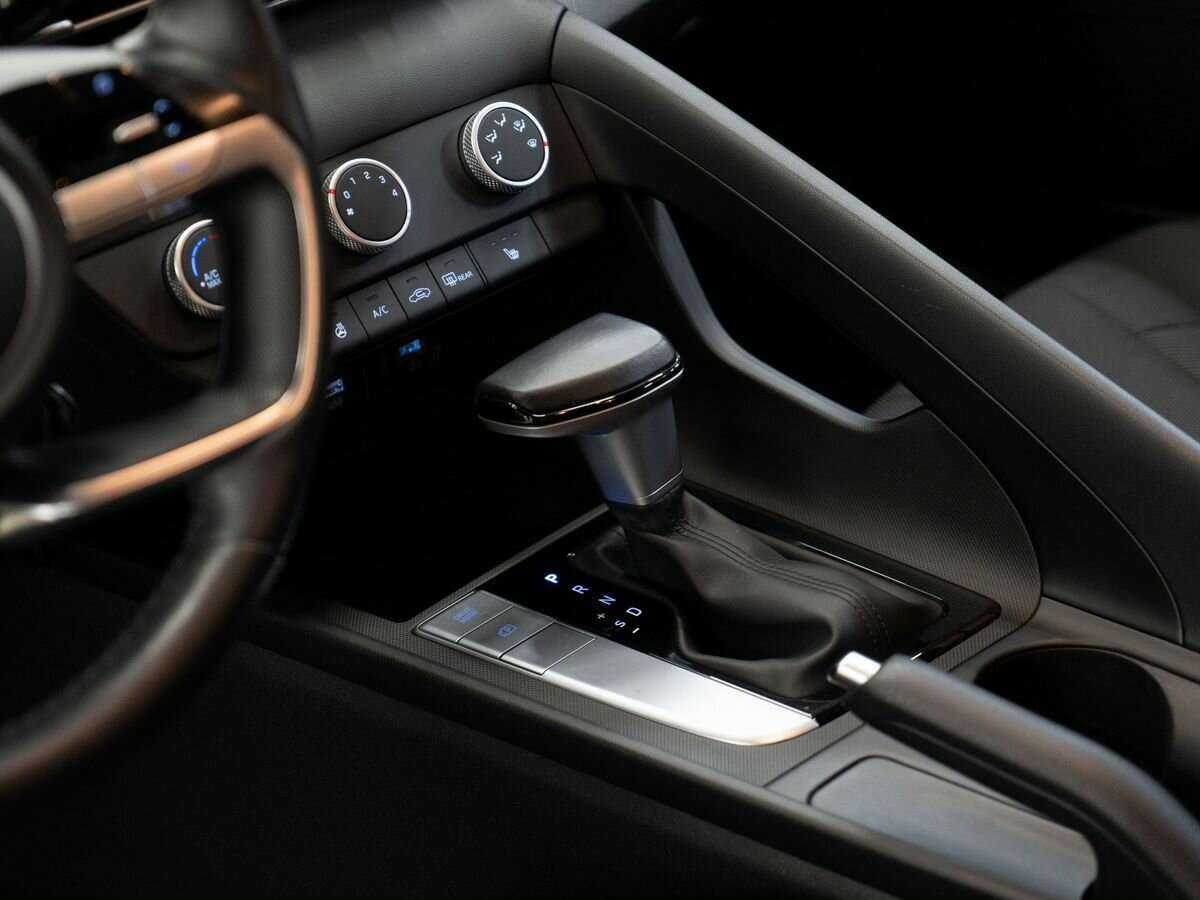 Hyundai Elantra, 2021 Фото №15
