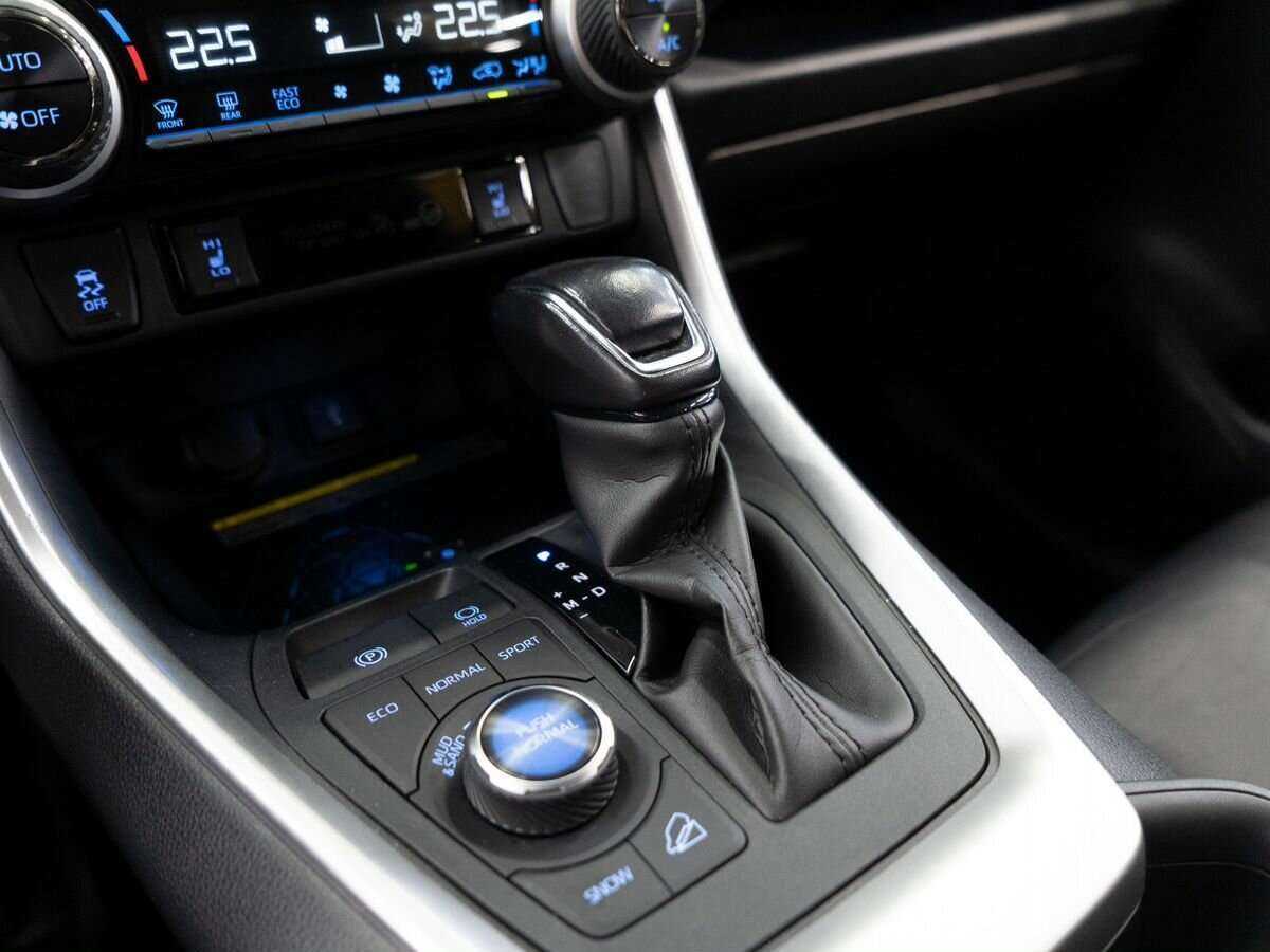 Toyota RAV4, 2020 Фото №12