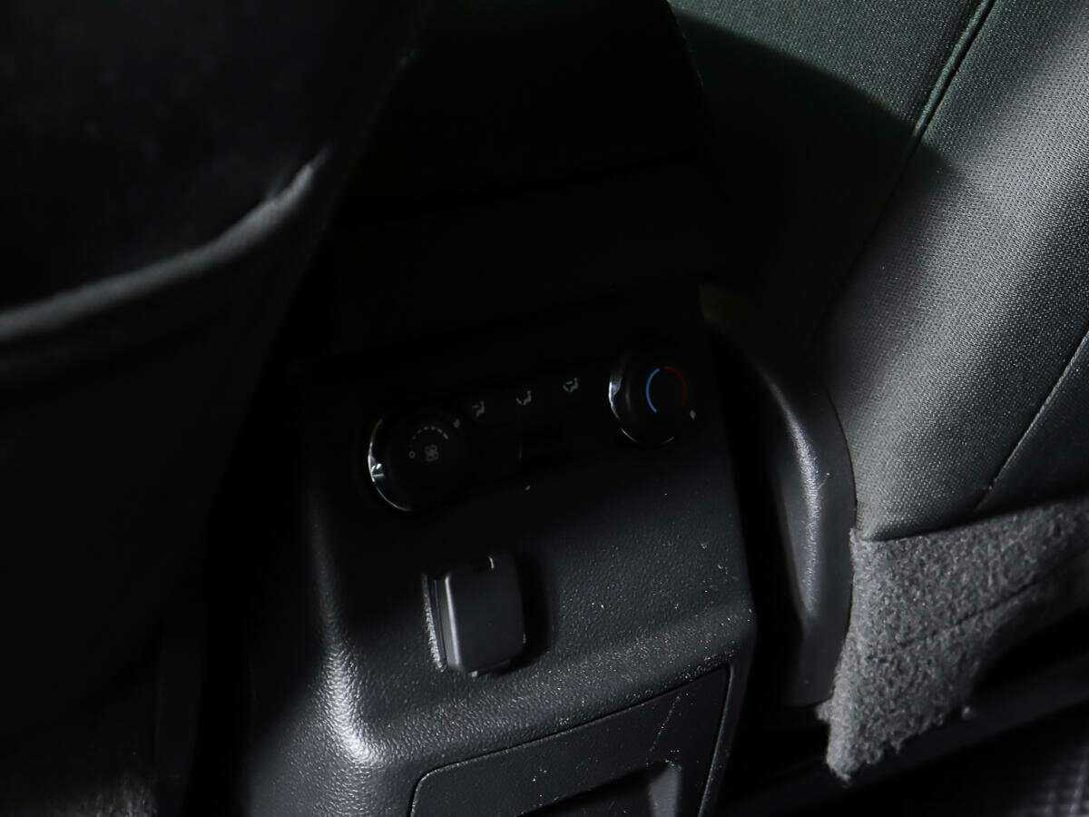 Ford Explorer, 2013 Фото №17