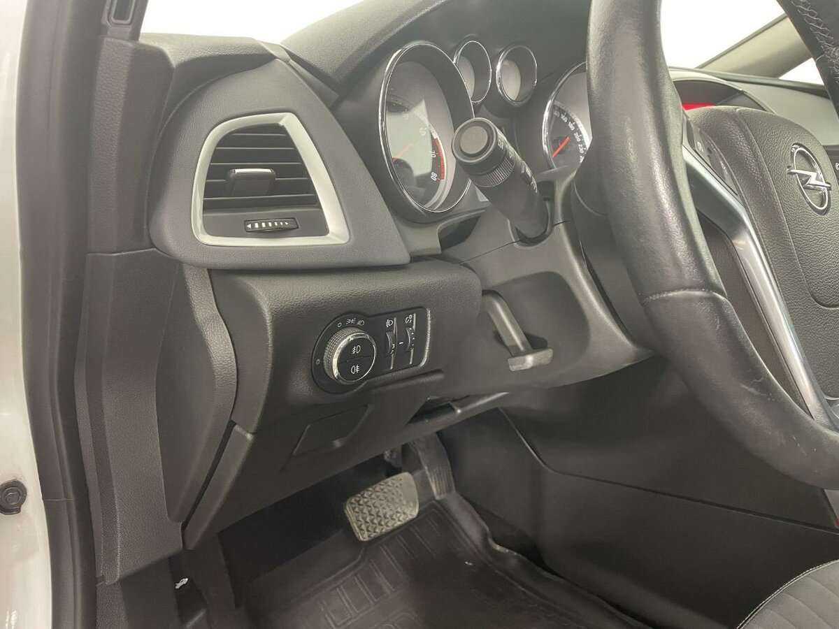 Opel Astra, 2013 Фото №9