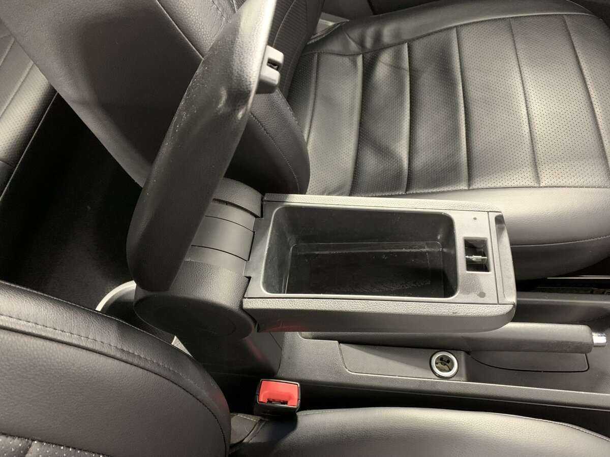 Skoda Rapid, 2017 Фото №17