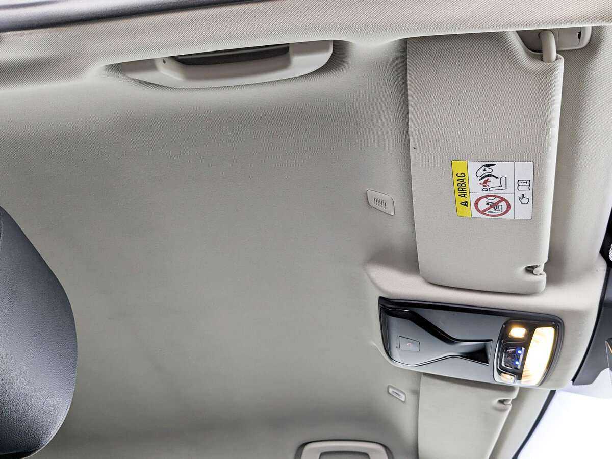 BMW 5 серии 520i, 2018 Фото №19