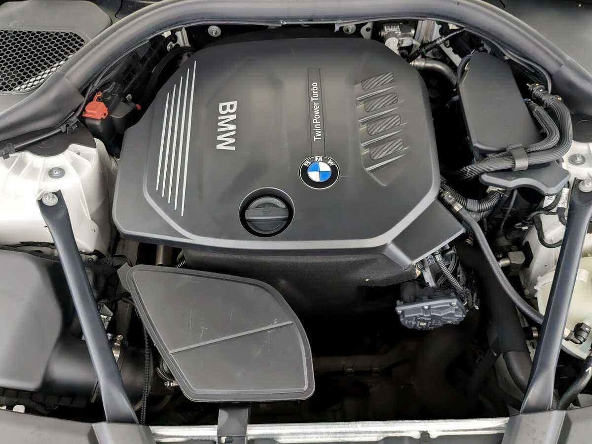 BMW 5 серии 520d xDrive, 2017 Фото №9