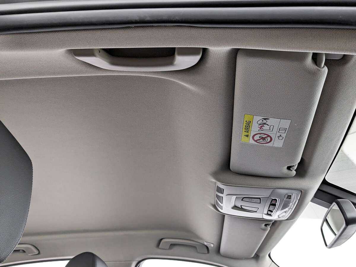 BMW 3 серии 318i, 2018 Фото №22