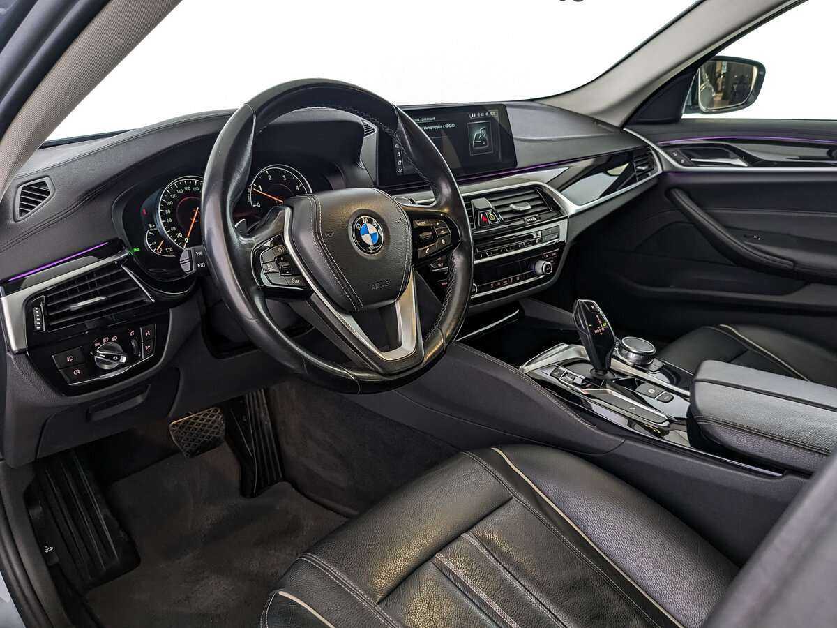 BMW 5 серии 520d, 2019 Фото №11