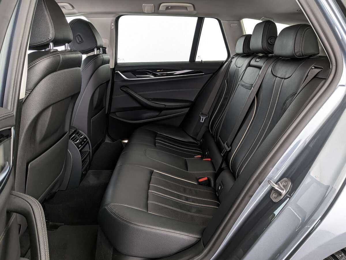 BMW 5 серии 520d, 2019 Фото №13