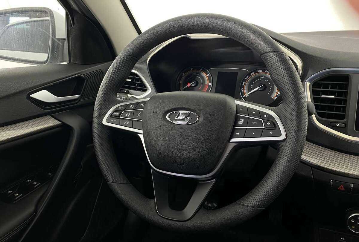 Lada (ВАЗ) Vesta, 2023 Фото №9