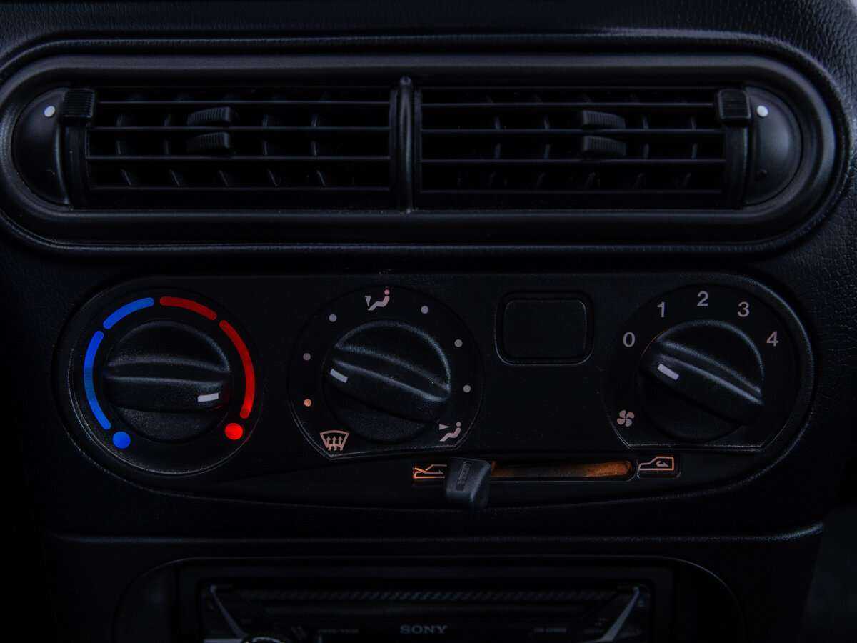 Chevrolet Niva, 2015 Фото №10