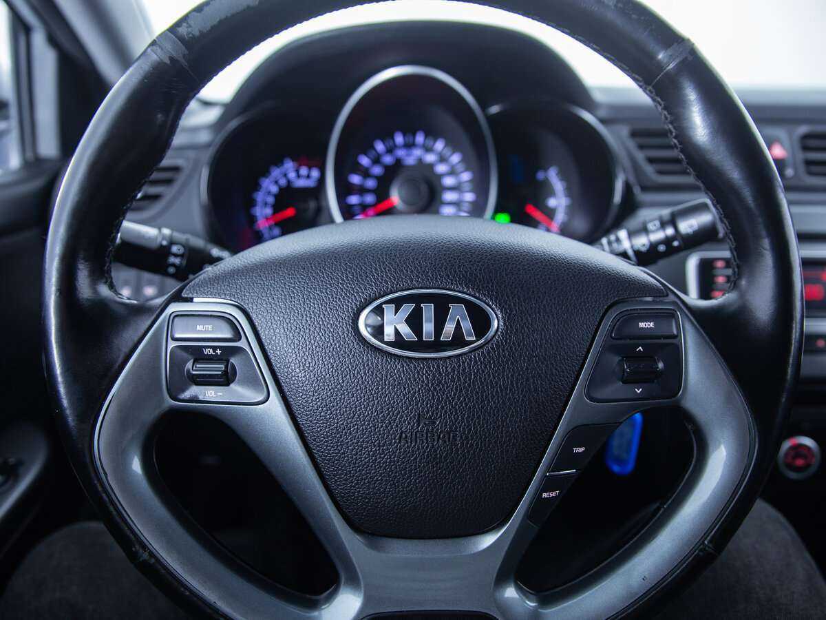 Kia Rio, 2017 Фото №12