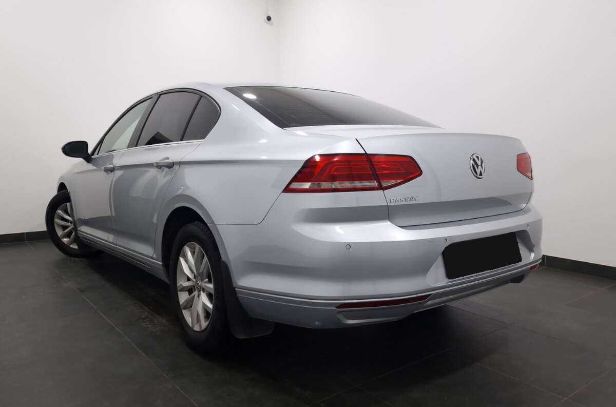 Volkswagen Passat, 2015 - 220 993 км. | Фото №3