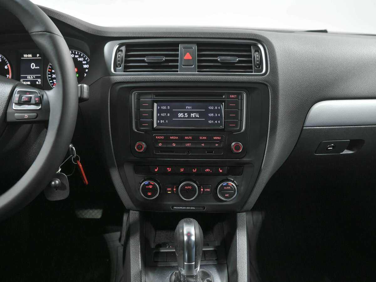 Volkswagen Jetta, 2013 Фото №10