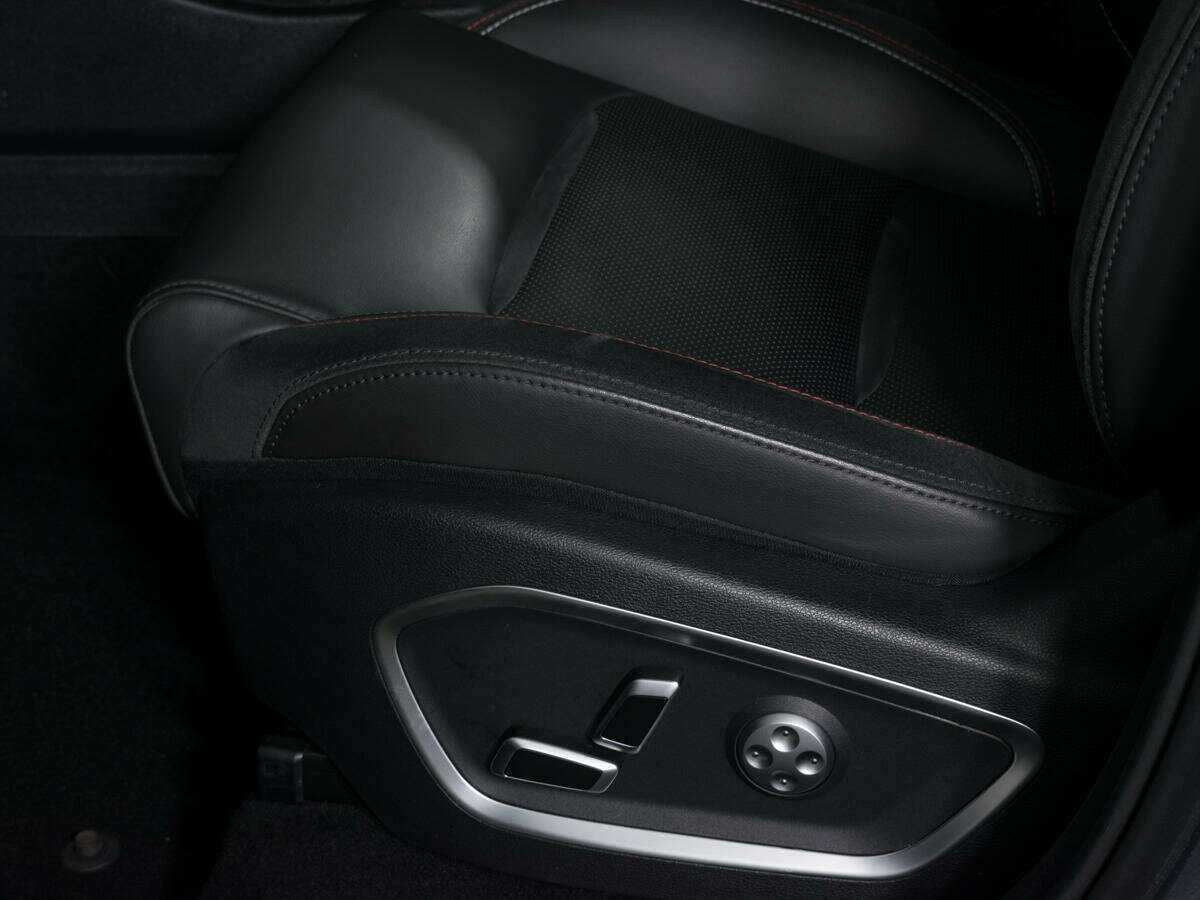 Geely Tugella, 2022 Фото №15