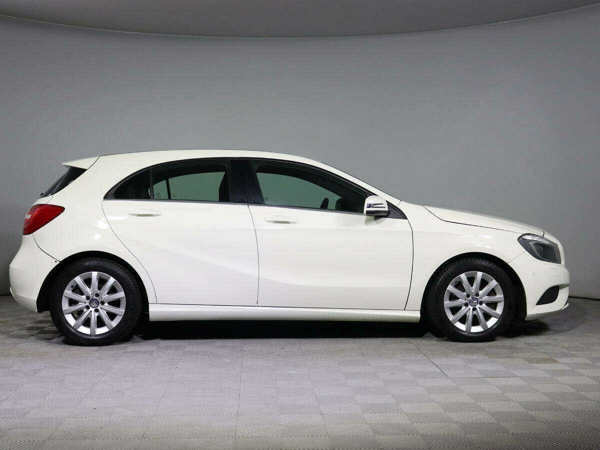 Mercedes-Benz A-Класс 180, 2014 - 76 300 км. | Фото №4