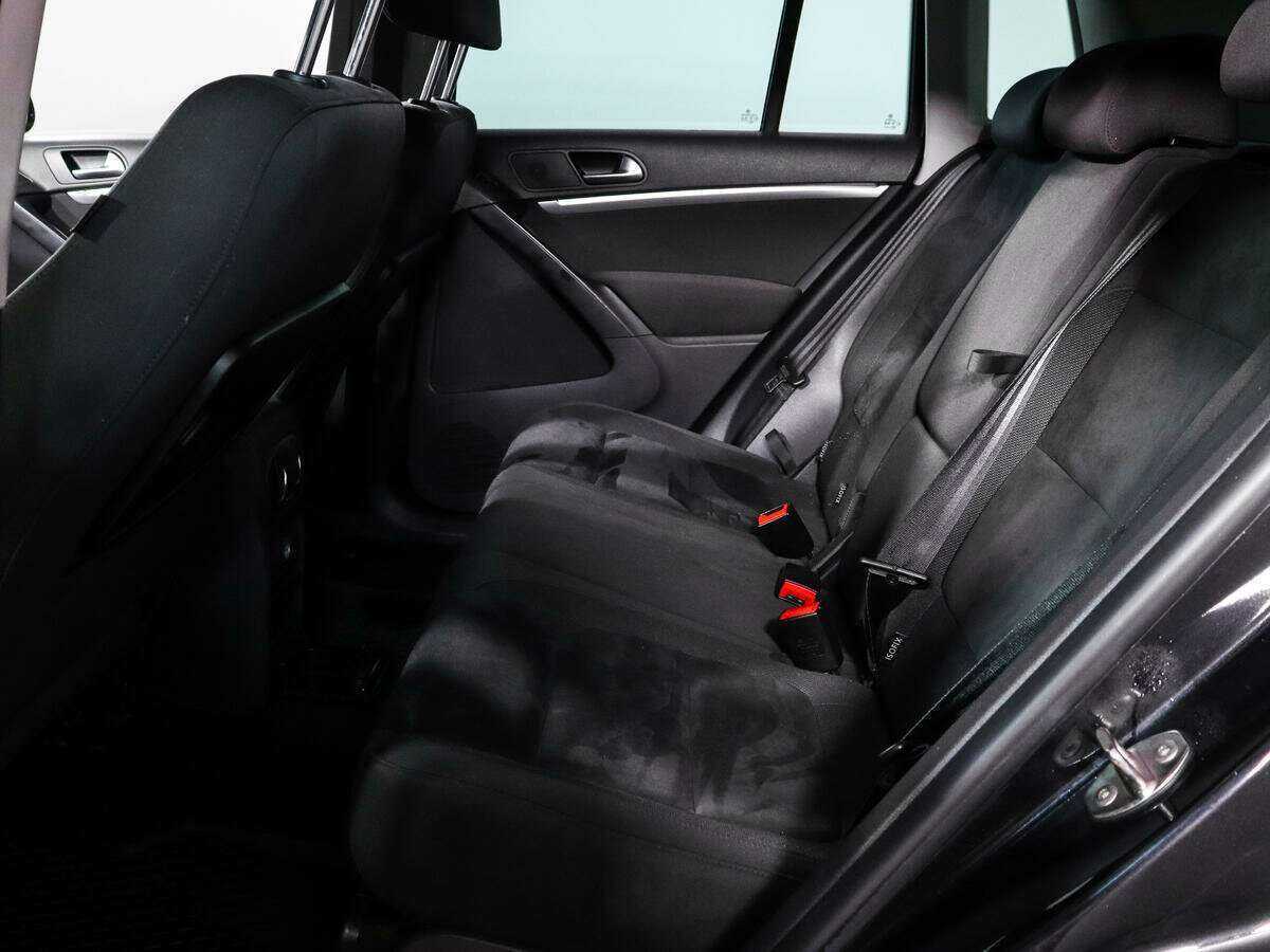Volkswagen Tiguan, 2012 - 196 630 км. | Фото №7