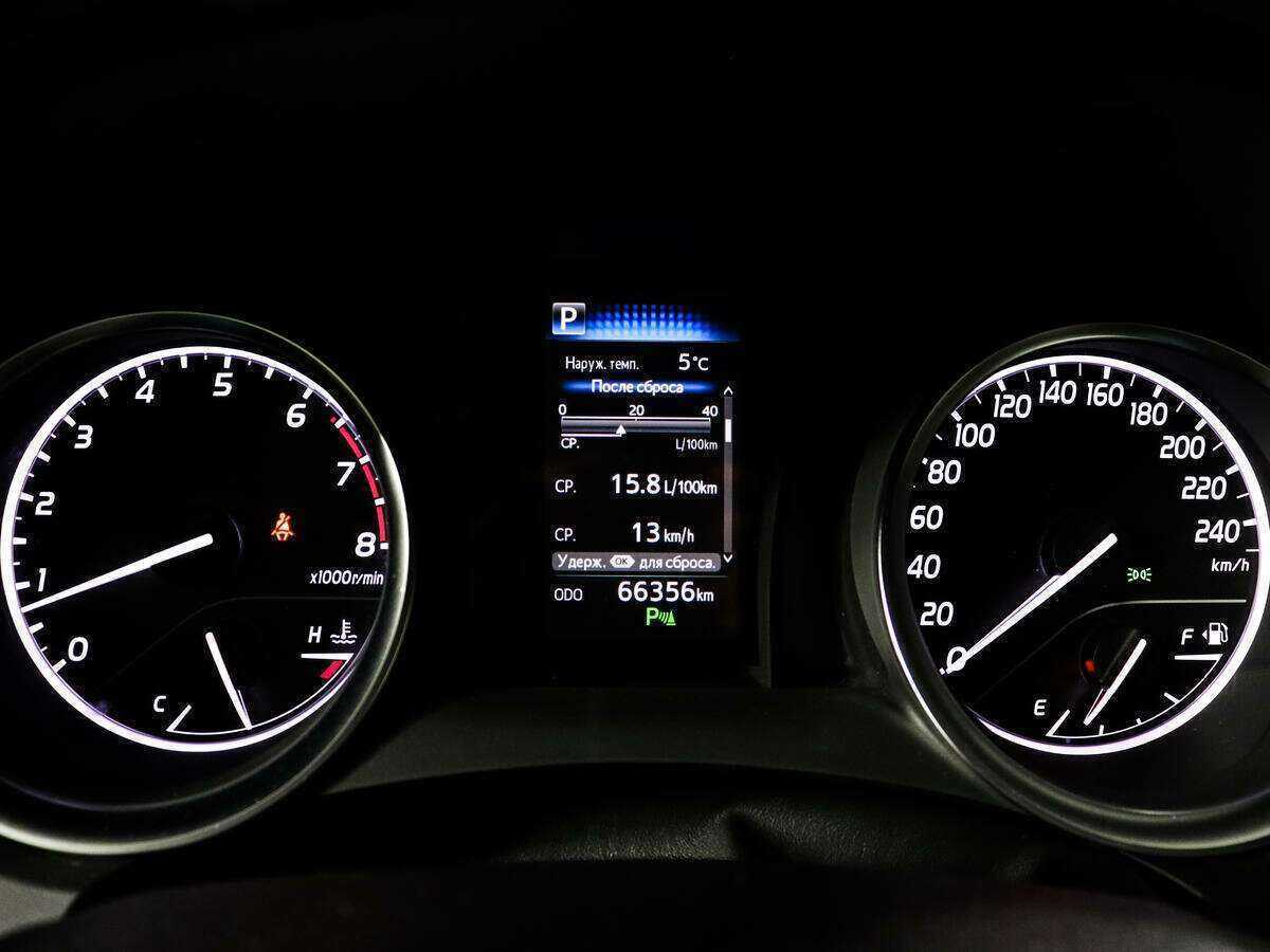 Toyota Camry, 2020 Фото №11