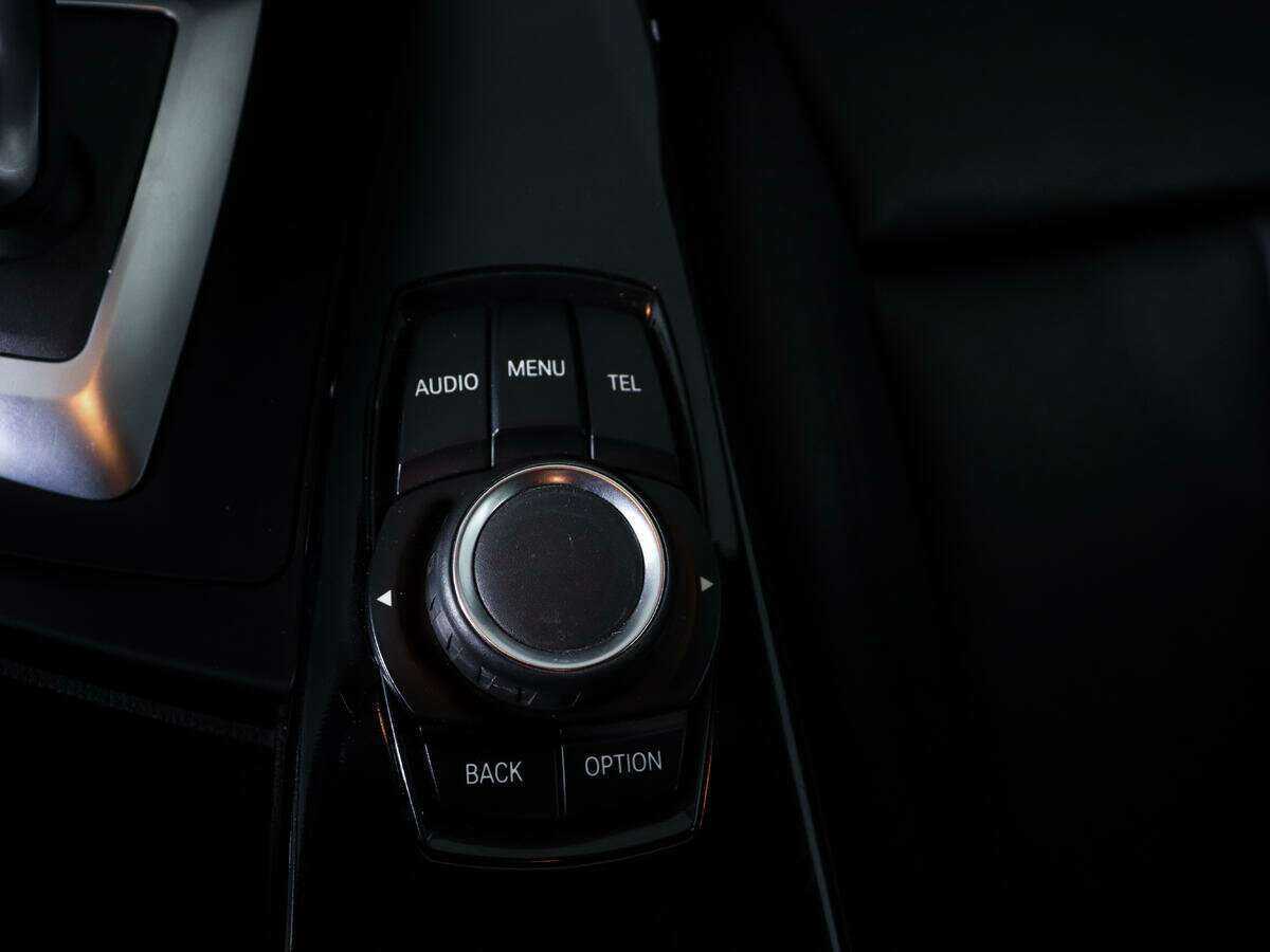 BMW 3 серии 320i xDrive, 2014 Фото №16