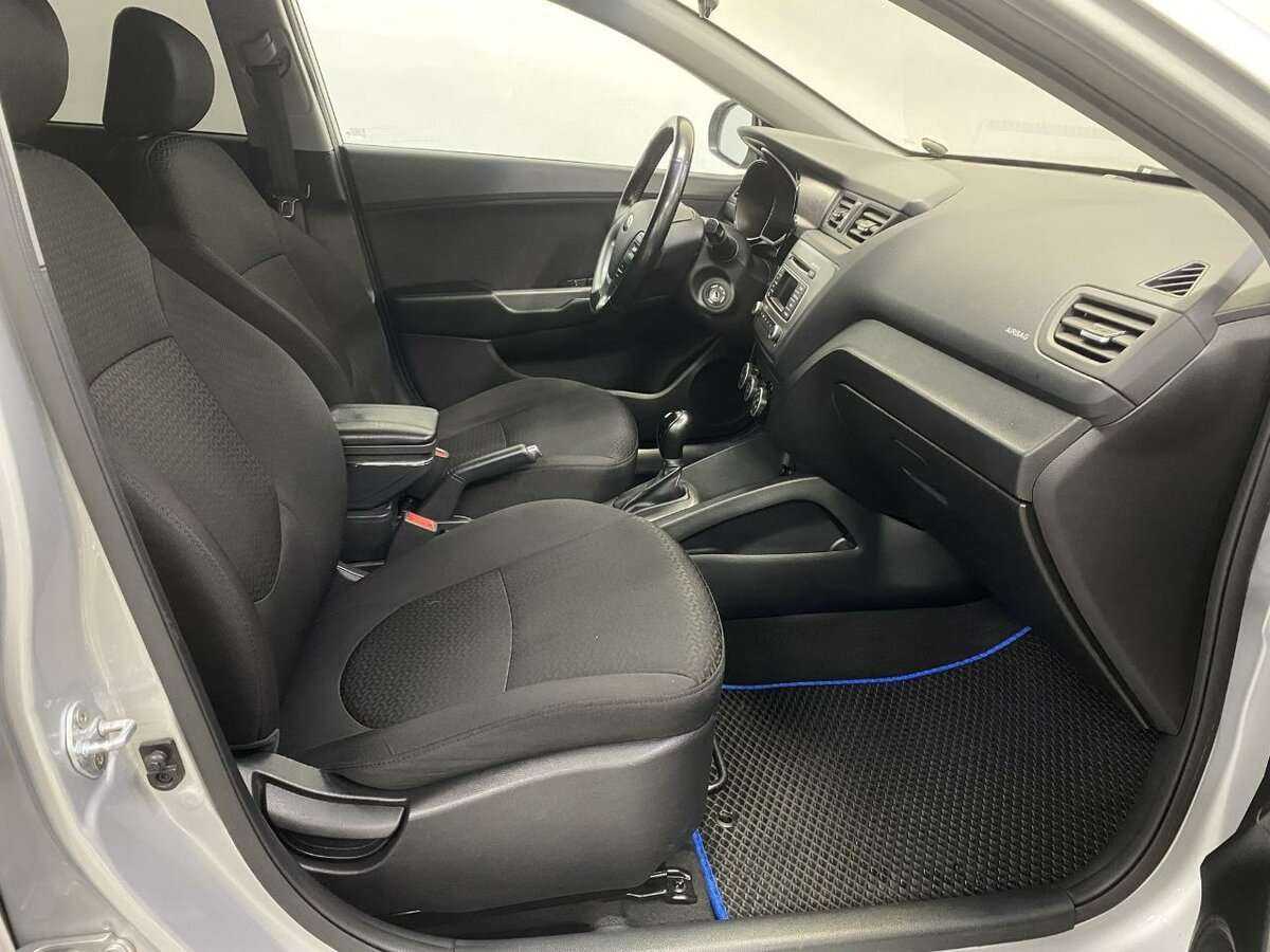 Kia Rio, 2017 Фото №13