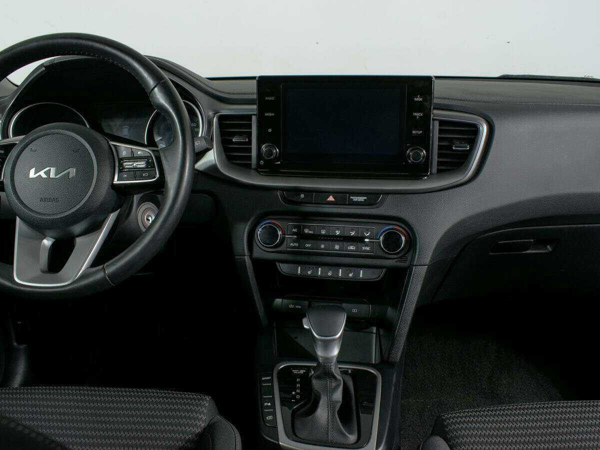 Kia Ceed, 2021 Фото №8