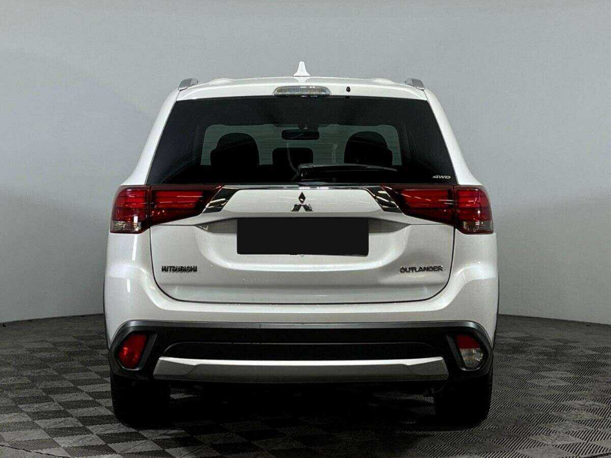 Mitsubishi Outlander, 2018 - 107 583 км. | Фото №6