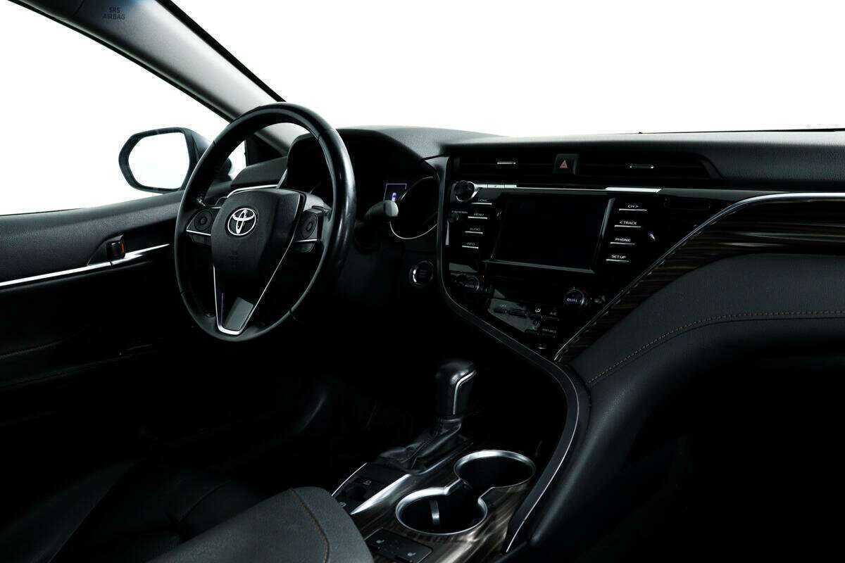 Toyota Camry, 2019 Фото №9
